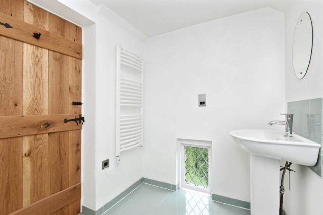  Image of 3 bedroom Detached house for sale in Allerton Park Allerton Park Knaresborough HG5 at Allerton Park  Knaresborough, HG5 0SE